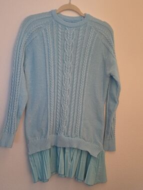 Light Teal Cable Knit Women’s Sweater with Pleated Hem